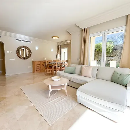Apartment & Golf In Costa Casares